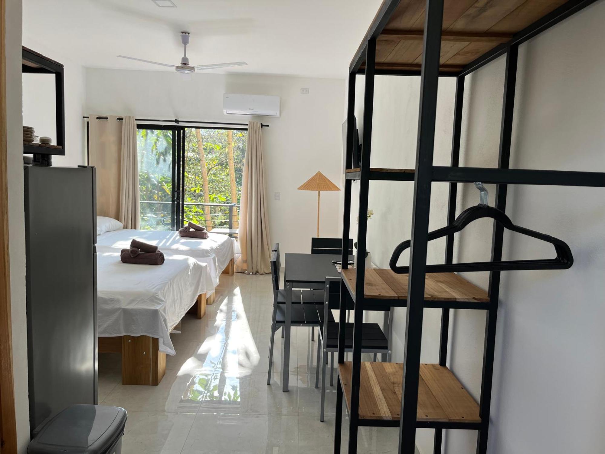 Bed and Breakfast La Jungla Puerto Carrillo Exteriér fotografie