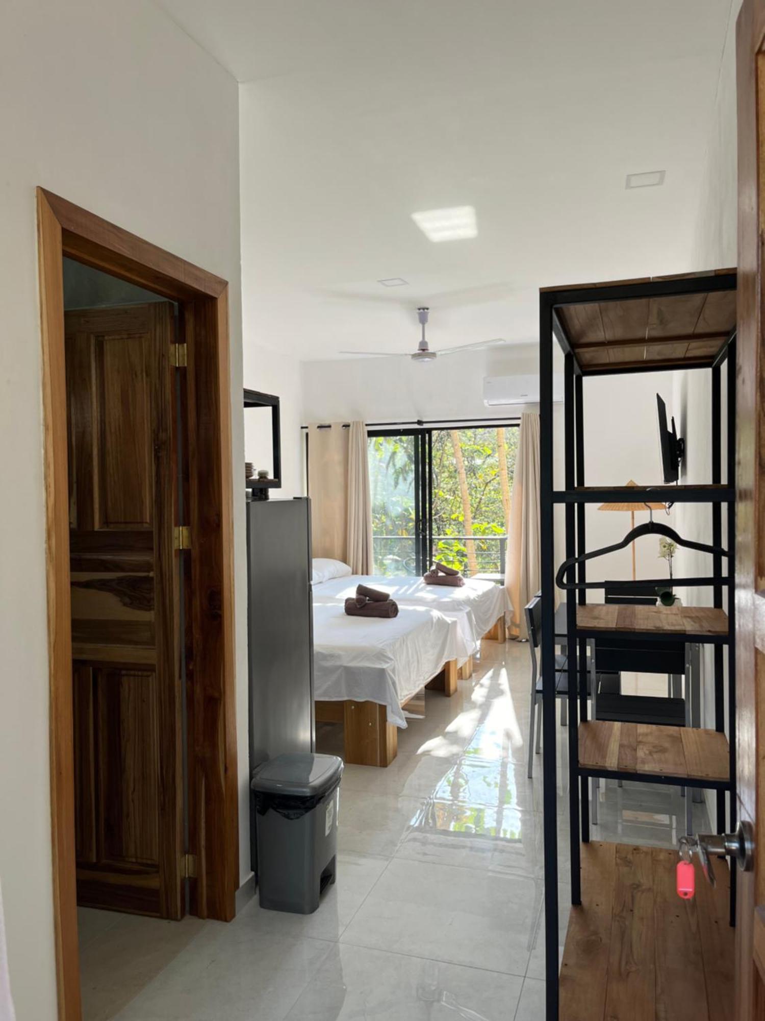 Bed and Breakfast La Jungla Puerto Carrillo Exteriér fotografie