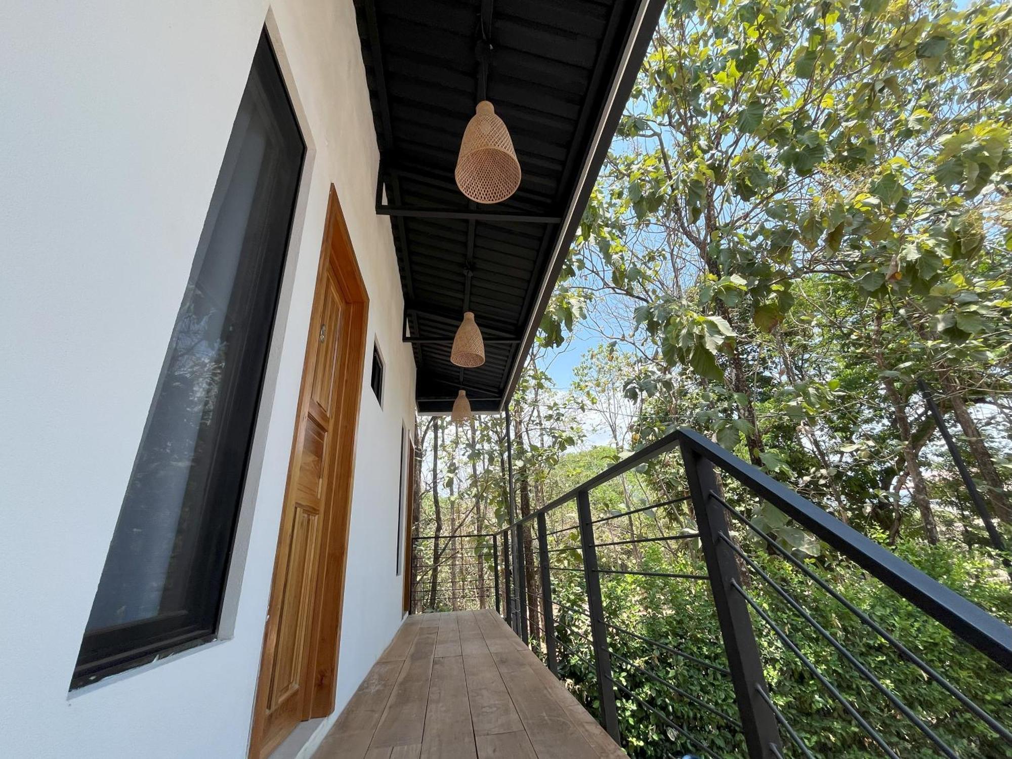 Bed and Breakfast La Jungla Puerto Carrillo Exteriér fotografie